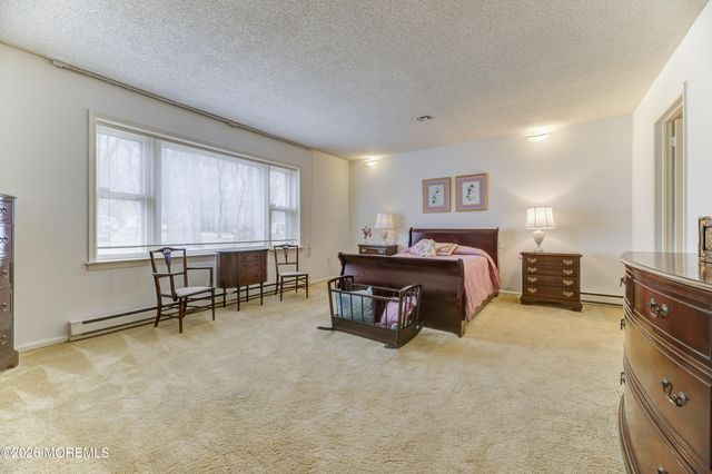 321A Sharon Way, Monroe, NJ 08831