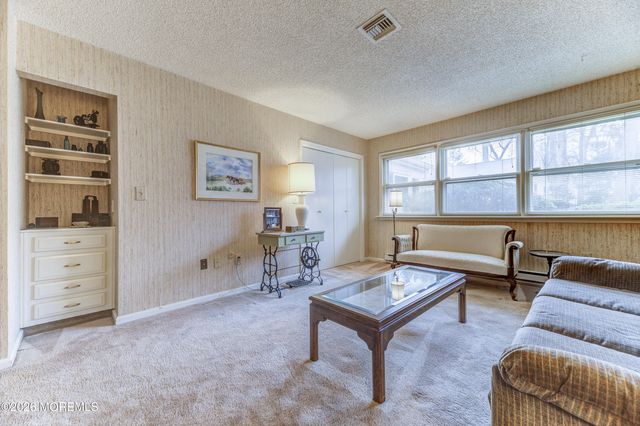 321A Sharon Way, Monroe, NJ 08831