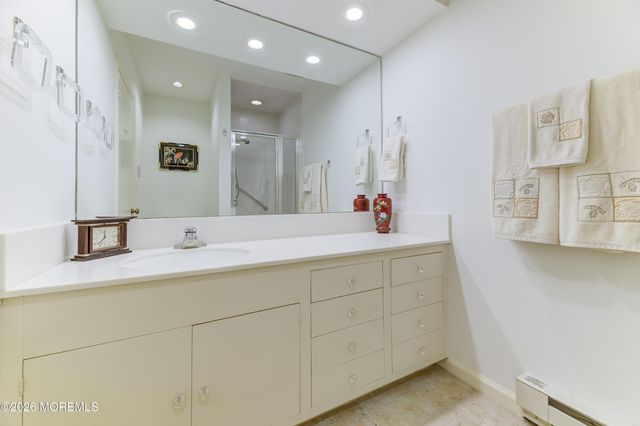321A Sharon Way, Monroe, NJ 08831
