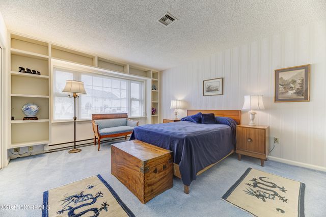 321A Sharon Way, Monroe, NJ 08831