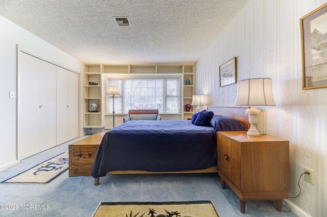 321A Sharon Way, Monroe, NJ 08831