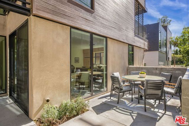 929 Hilldale, West Hollywood, CA 90069