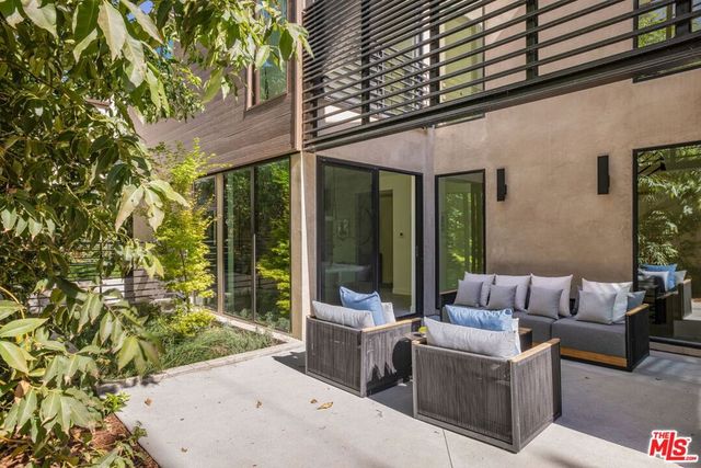 929 Hilldale, West Hollywood, CA 90069