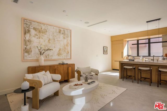 929 Hilldale, West Hollywood, CA 90069