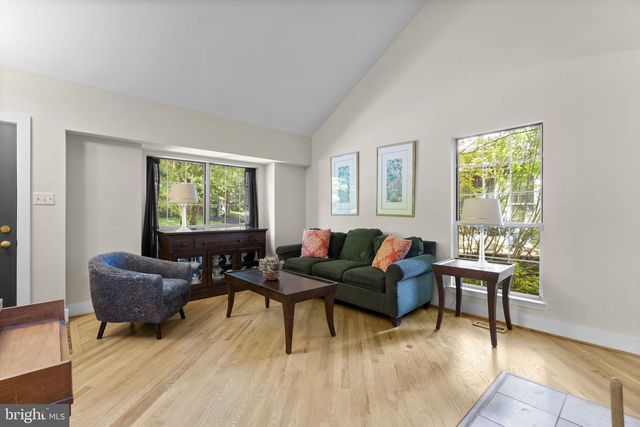 1647 HUGO CIR, Silver Spring, MD 20906