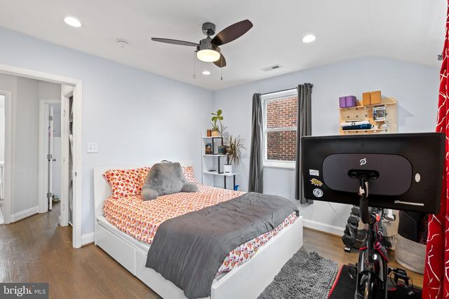 4207 HILDRETH ST SE, Washington, DC 20019