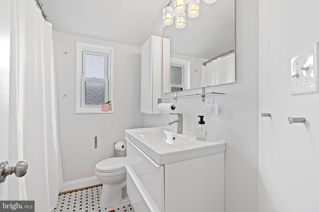 4207 HILDRETH ST SE, Washington, DC 20019