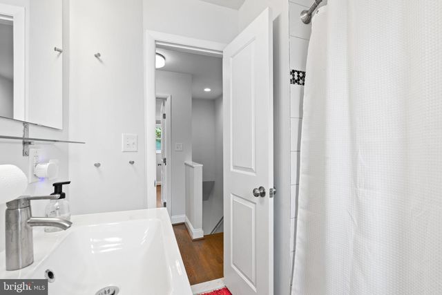 4207 HILDRETH ST SE, Washington, DC 20019