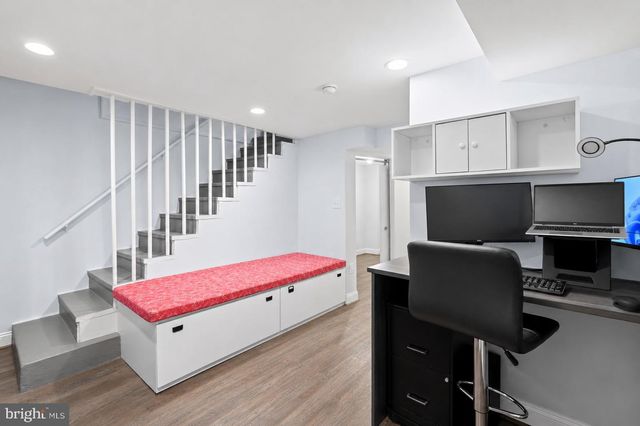 4207 HILDRETH ST SE, Washington, DC 20019