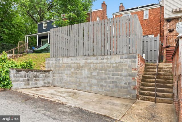 4207 HILDRETH ST SE, Washington, DC 20019