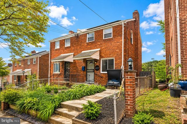 4207 HILDRETH ST SE, Washington, DC 20019