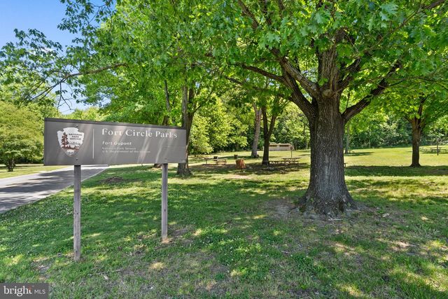 4207 HILDRETH ST SE, Washington, DC 20019