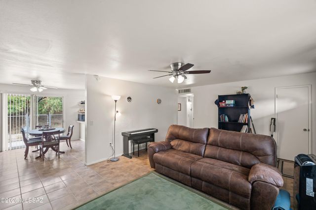 940 W Robles Street, Oracle, AZ 85623