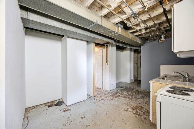810 Wheeler Street, Woodstock, IL 60098