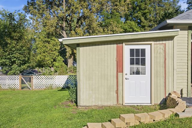 810 Wheeler Street, Woodstock, IL 60098