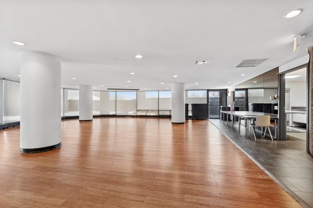 5415 N SHERIDAN Road 3311, Chicago, IL 60640