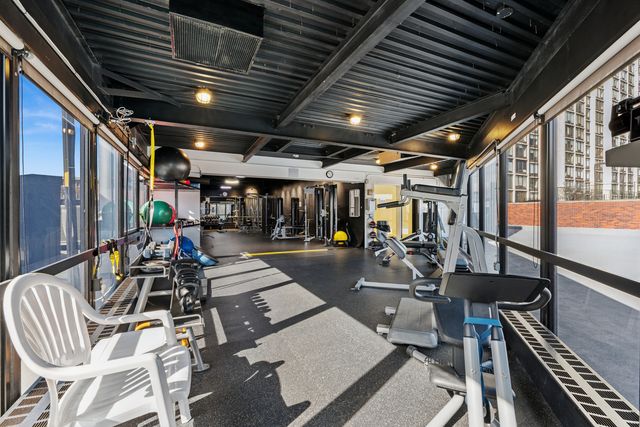 5415 N SHERIDAN Road 3311, Chicago, IL 60640