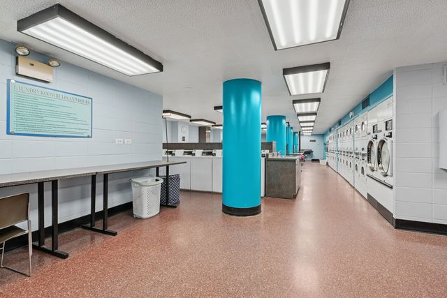 5415 N SHERIDAN Road 3311, Chicago, IL 60640