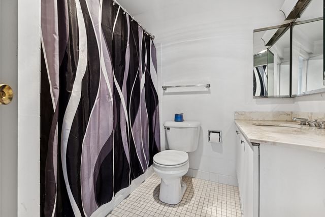 5415 N SHERIDAN Road 3311, Chicago, IL 60640