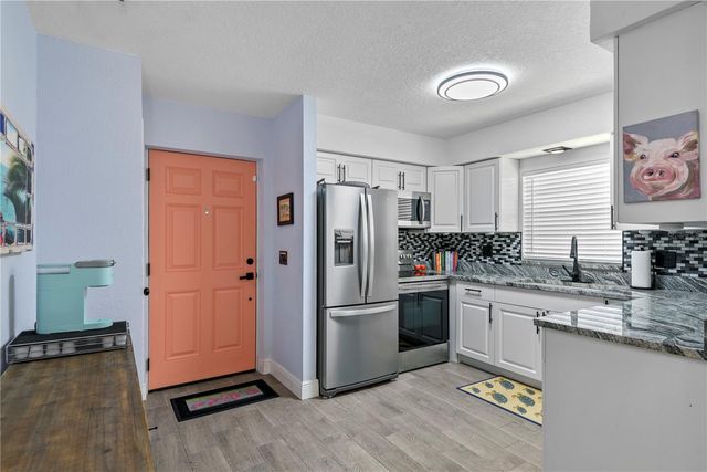 925 W SMITH STREET, Orlando, FL 32804