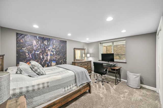 4015 S Wilshire DRIVE, New Berlin, WI 53151