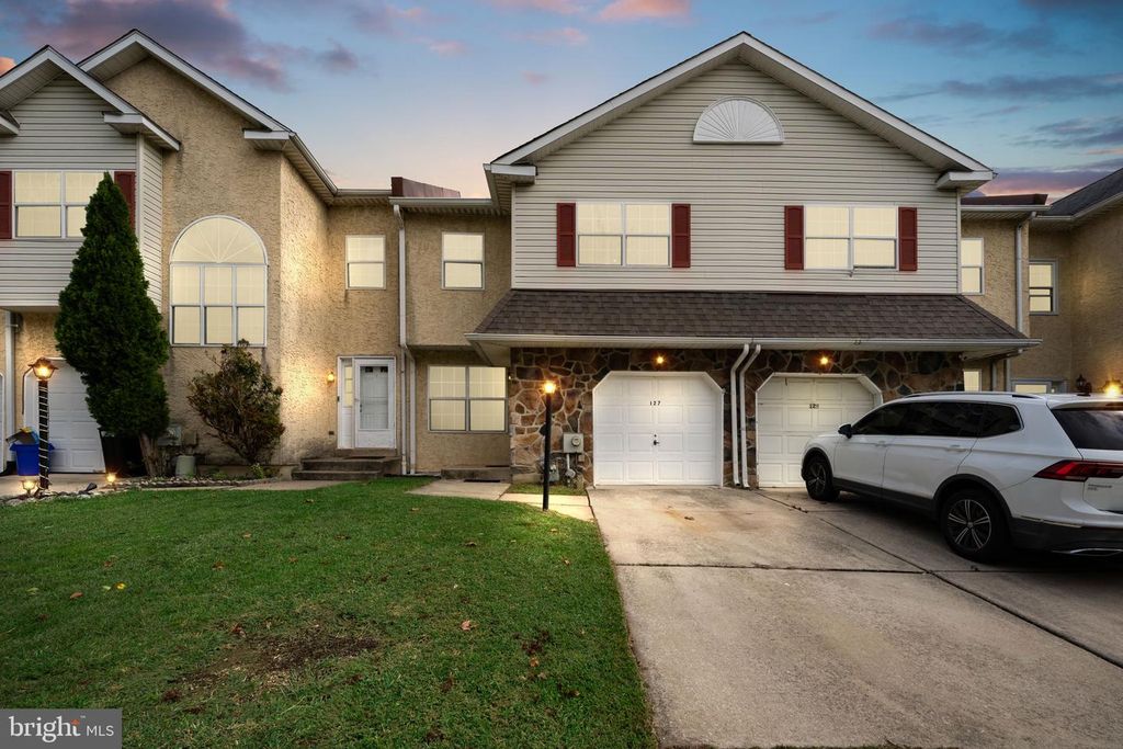 127 E WINONA AVE, Norwood, PA 19074 — exterior