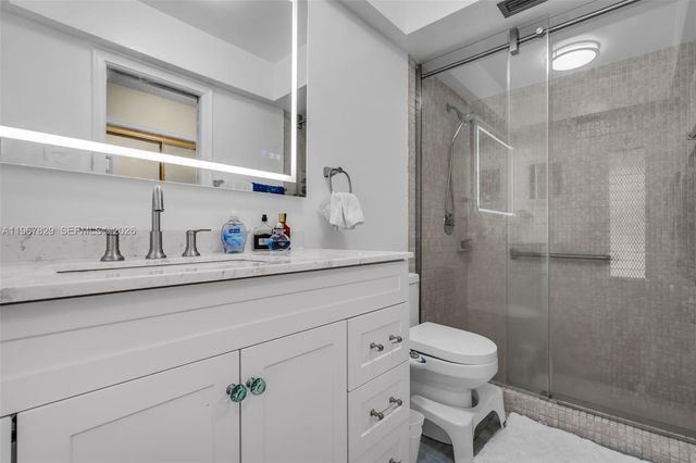 7541 SW 9th St, Plantation, FL 33317