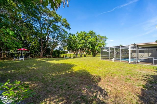 7541 SW 9th St, Plantation, FL 33317