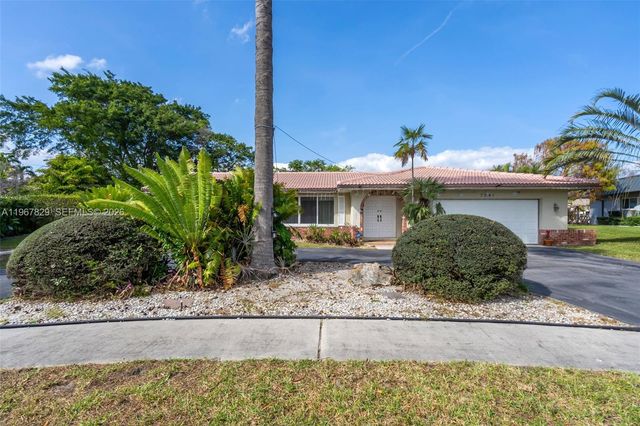 7541 SW 9th St, Plantation, FL 33317