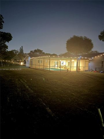 7541 SW 9th St, Plantation, FL 33317