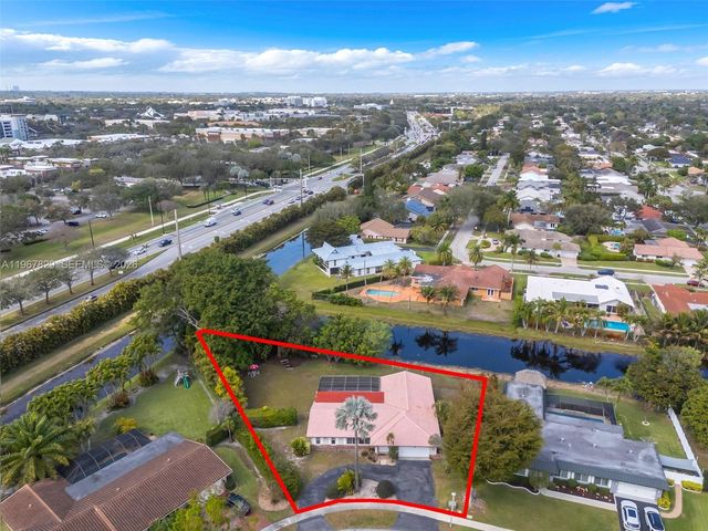 7541 SW 9th St, Plantation, FL 33317