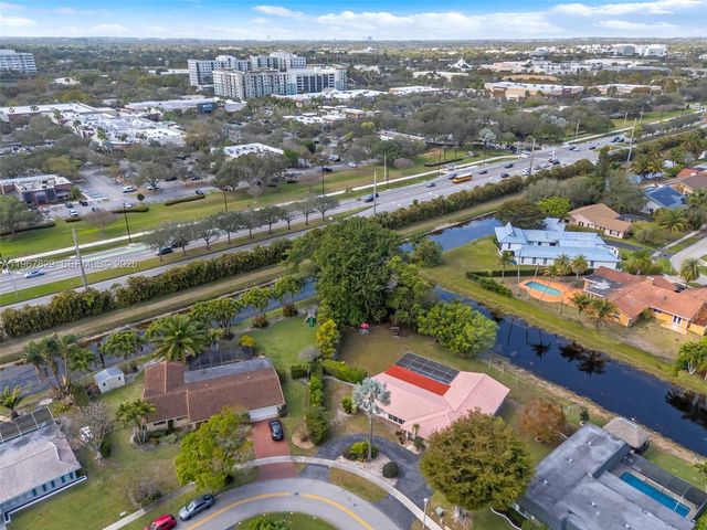 7541 SW 9th St, Plantation, FL 33317