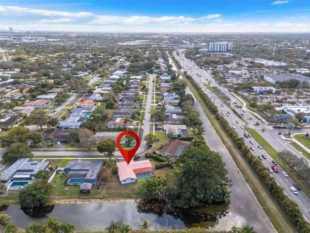 7541 SW 9th St, Plantation, FL 33317