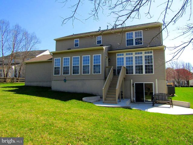 645 BLANCA CT, West Grove, PA 19390