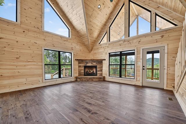 20B Twin Springs Road, Mineral Bluff, GA 30559