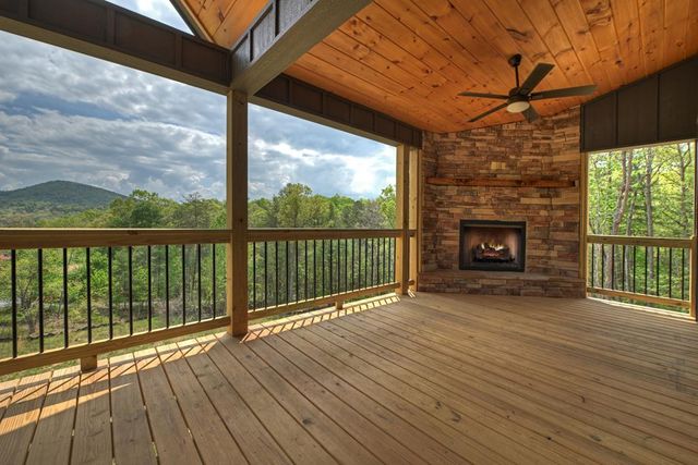 20B Twin Springs Road, Mineral Bluff, GA 30559