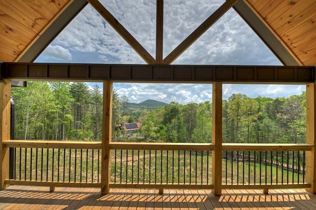 20B Twin Springs Road, Mineral Bluff, GA 30559
