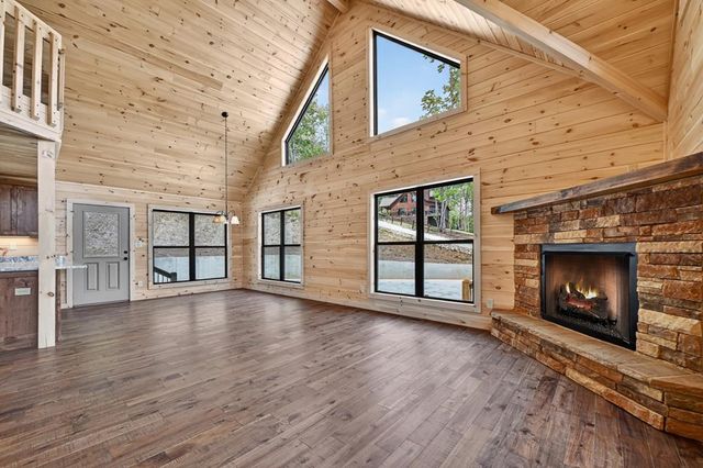 20B Twin Springs Road, Mineral Bluff, GA 30559