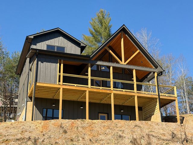 20B Twin Springs Road, Mineral Bluff, GA 30559