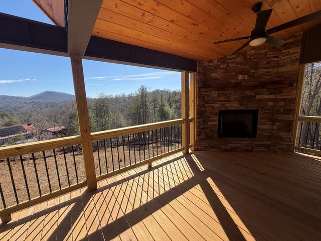 20B Twin Springs Road, Mineral Bluff, GA 30559