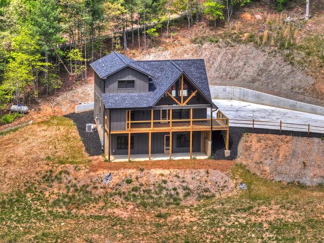 20B Twin Springs Road, Mineral Bluff, GA 30559