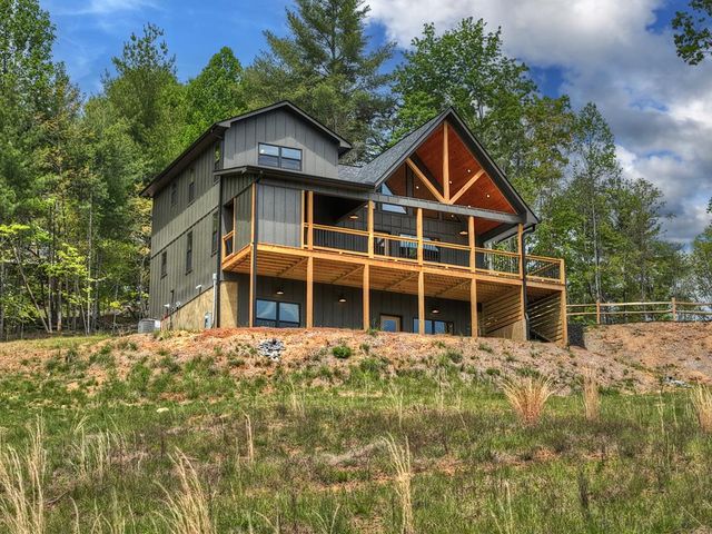 20B Twin Springs Road, Mineral Bluff, GA 30559