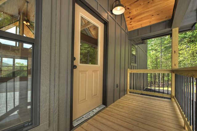 20B Twin Springs Road, Mineral Bluff, GA 30559