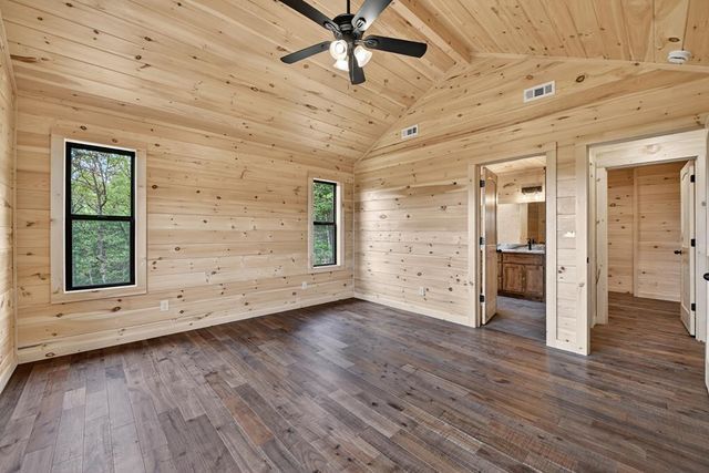 20B Twin Springs Road, Mineral Bluff, GA 30559