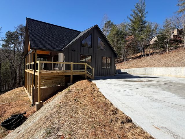 20B Twin Springs Road, Mineral Bluff, GA 30559