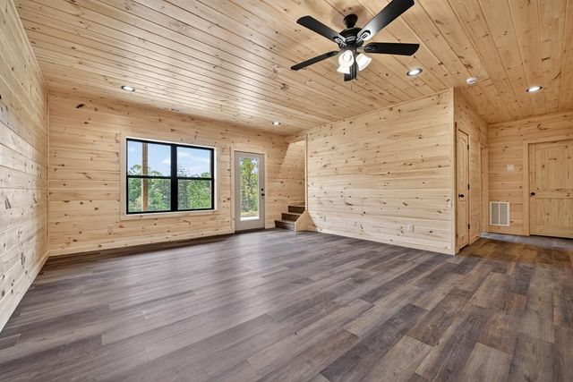 20B Twin Springs Road, Mineral Bluff, GA 30559
