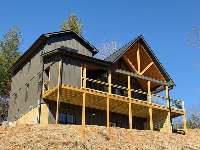20B Twin Springs Road, Mineral Bluff, GA 30559
