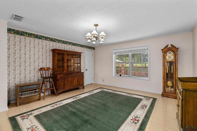 5152 W CR 413, Henderson, TX 75654