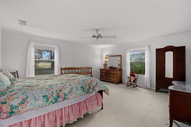 5152 W CR 413, Henderson, TX 75654