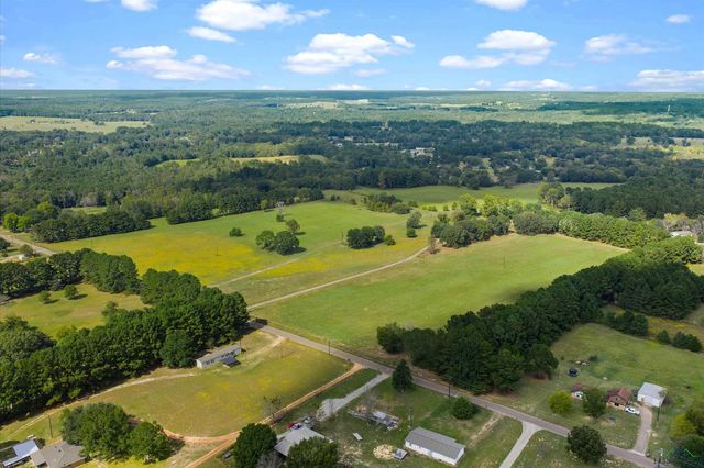 5152 W CR 413, Henderson, TX 75654